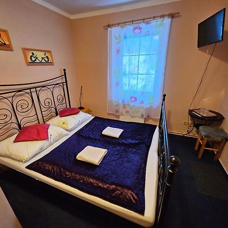 Hotel Saentis Komorní Lhotka Екстериор снимка